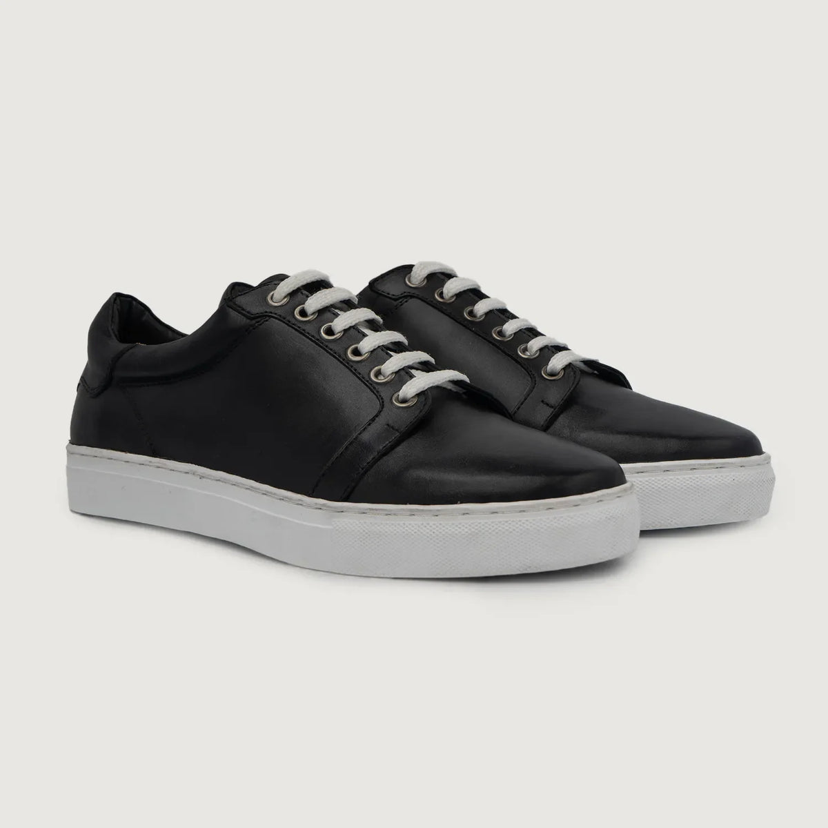Carter Runn Nero Sneakers in pelle da Uomo For Men in vera pelle bovina nera - Vista laterale | Acquista online