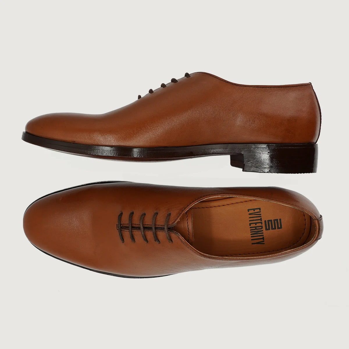 Director Wholecut Cuoio Scarpe in pelle da Uomo - Vista laterale che mostra il taglio ergonomico delle maniche