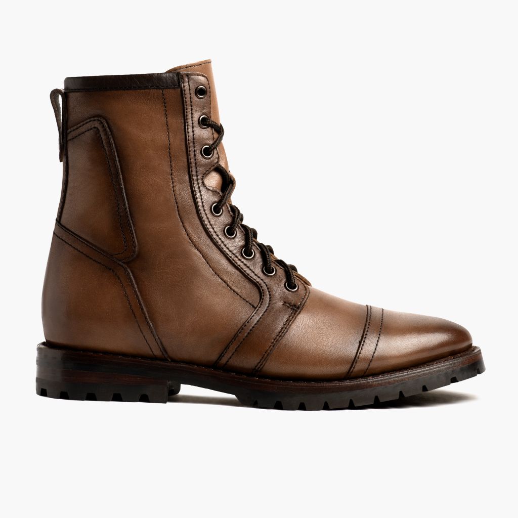 Casa Moto Grano Ambrato Stivali in pelle da Uomo - Vista laterale che mostra il taglio ergonomico delle maniche