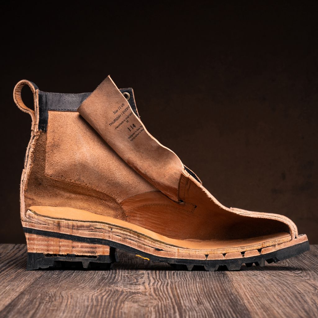 High-Traction Rubber Outsole & Lug Tread Pattern on Challenger Whisky Stivali in pelle da Uomo