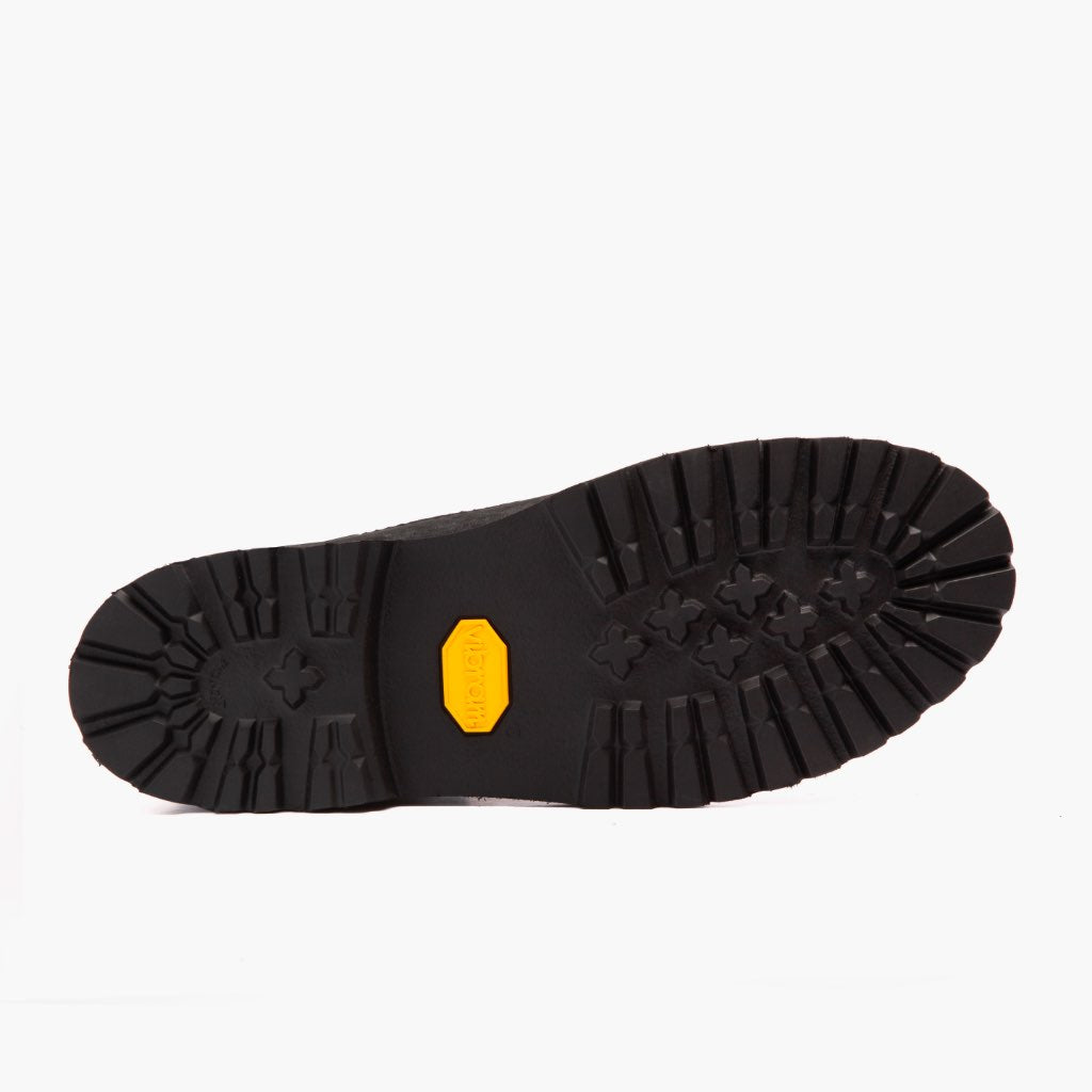 High-Traction Rubber Outsole & Lug Tread Pattern on Explorer Nero Opaco Stivali in pelle da Uomo