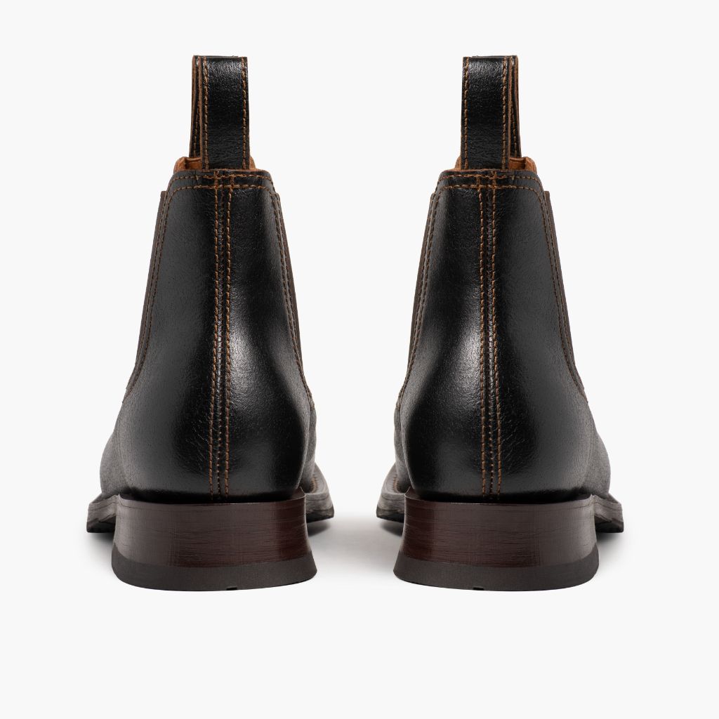 High-Traction Rubber Outsole & Lug Tread Pattern on Journeyman Cacao Stivali in pelle da Uomo