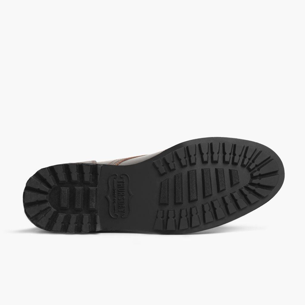 High-Traction Rubber Outsole & Lug Tread Pattern on Logger Waxed Cacao Stivali in pelle da Uomo