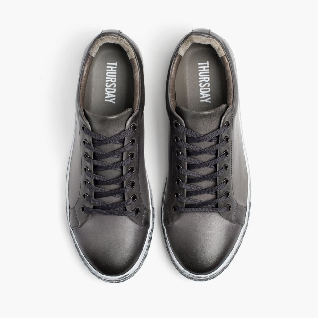 Premier Low Top Distressed Grigio Sneakers in pelle da Uomo For Men - Contrafforte tallone rinforzato & doppie cuciture di precisione