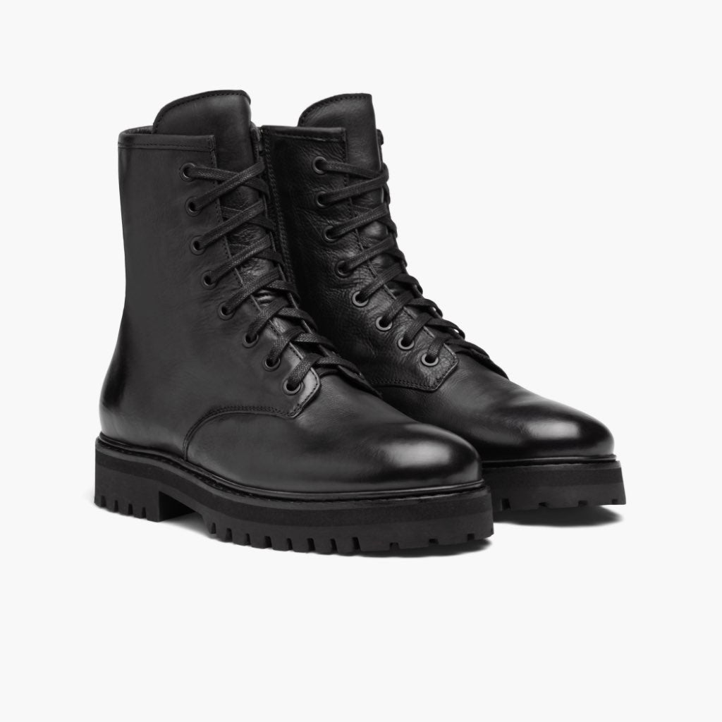 Black Full-Grain leather Boots - Costruzione Goodyear a guardolo & dettaglio puntale