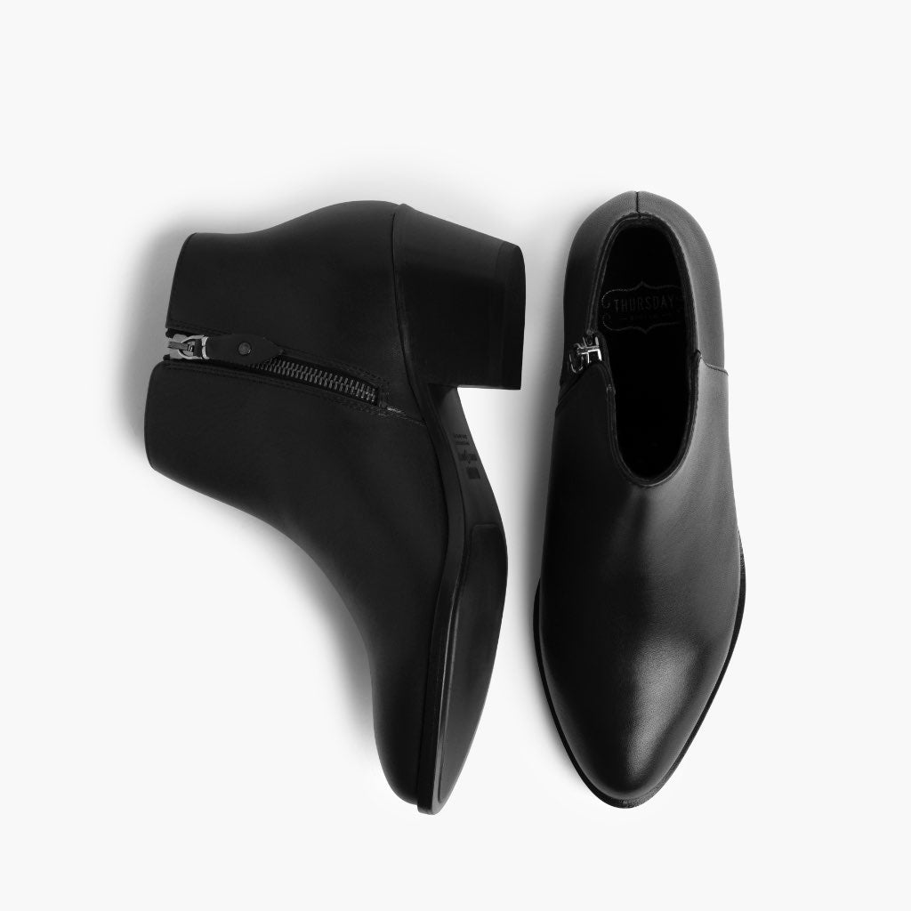 High-Traction Rubber Outsole & Lug Tread Pattern on Downtown Nero Stivali in pelle da Donna
