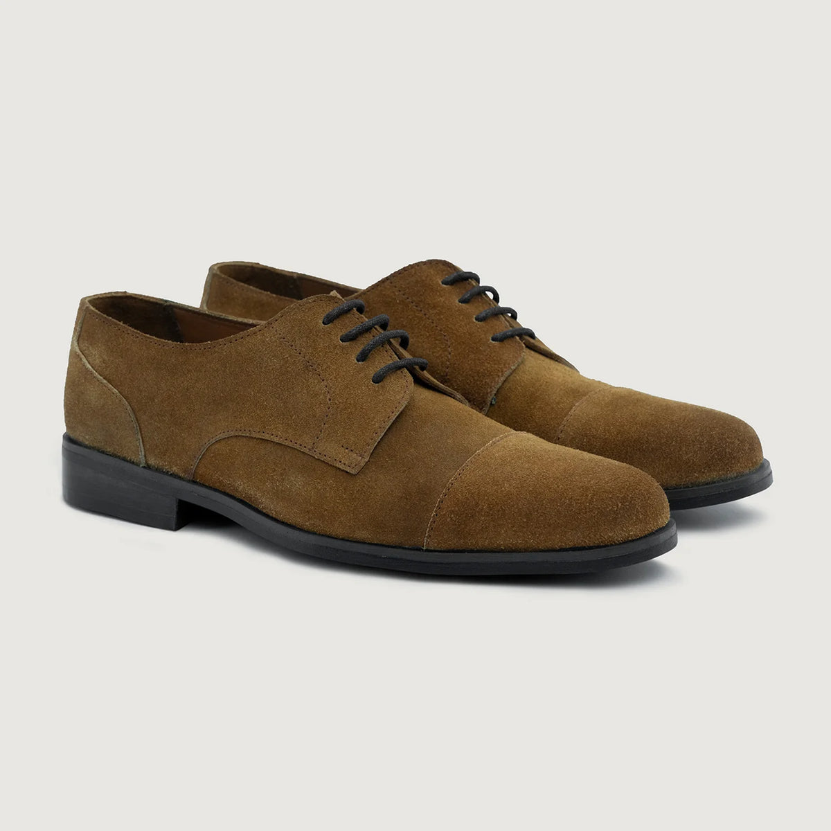 Attorney Derby Brown Suede Leather Shoes StudGuard For Men in Brown Goatskin Suede - Vista laterale | Acquista online