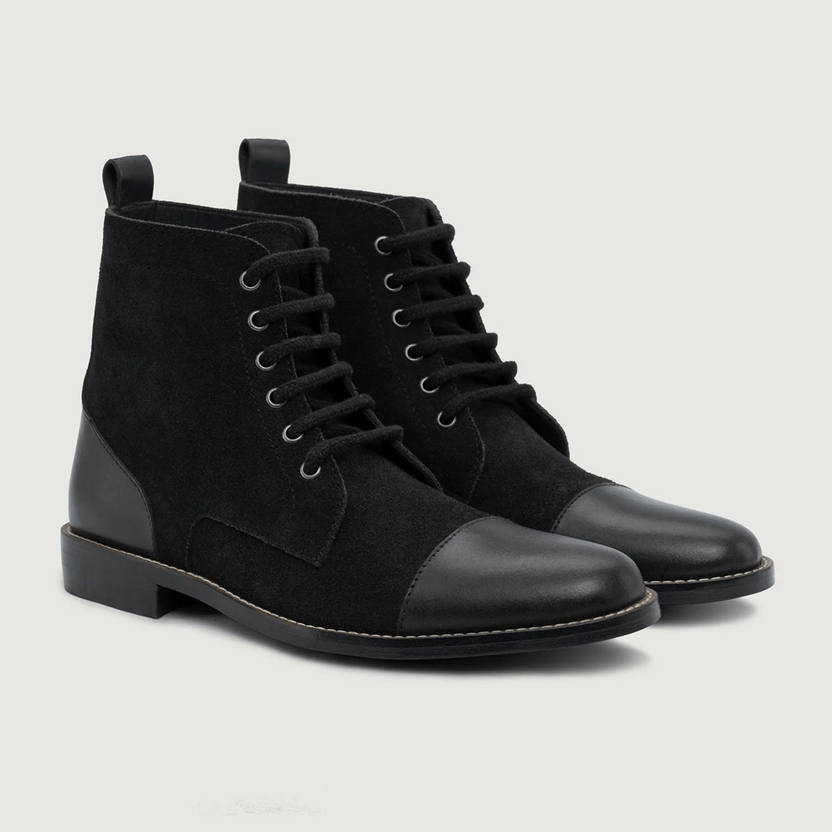 Knight Derby Hybrid Nero Stivali in pelle - StudGuard da Uomo in vera pelle bovina nera - Vista laterale | Acquista online