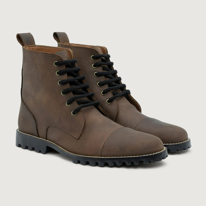 Knight Derby Waxed Marrone Pullup Stivali in pelle - TerraGrip da Uomo