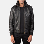 
Air Rolf Nero Bomber in Pelle da Uomo in Black Sheepskin Leather - Vista frontale e silhouette sartoriale | Acquista online