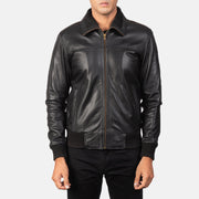 
Dettaglio ravvicinato of Rib Knit & Zipper Hardware on Air Rolf Nero Bomber in Pelle da Uomo