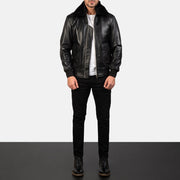 
Airin G-1 Nero Bomber in Pelle da Uomo - Vista laterale che mostra il taglio ergonomico delle maniche