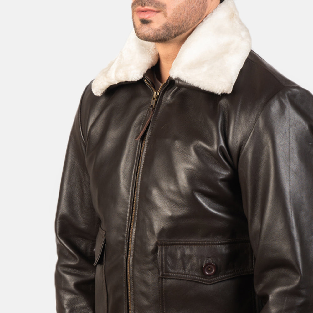 
Vista interna Showing Quilted Viscose Lining & Due tasche interne funzionali
