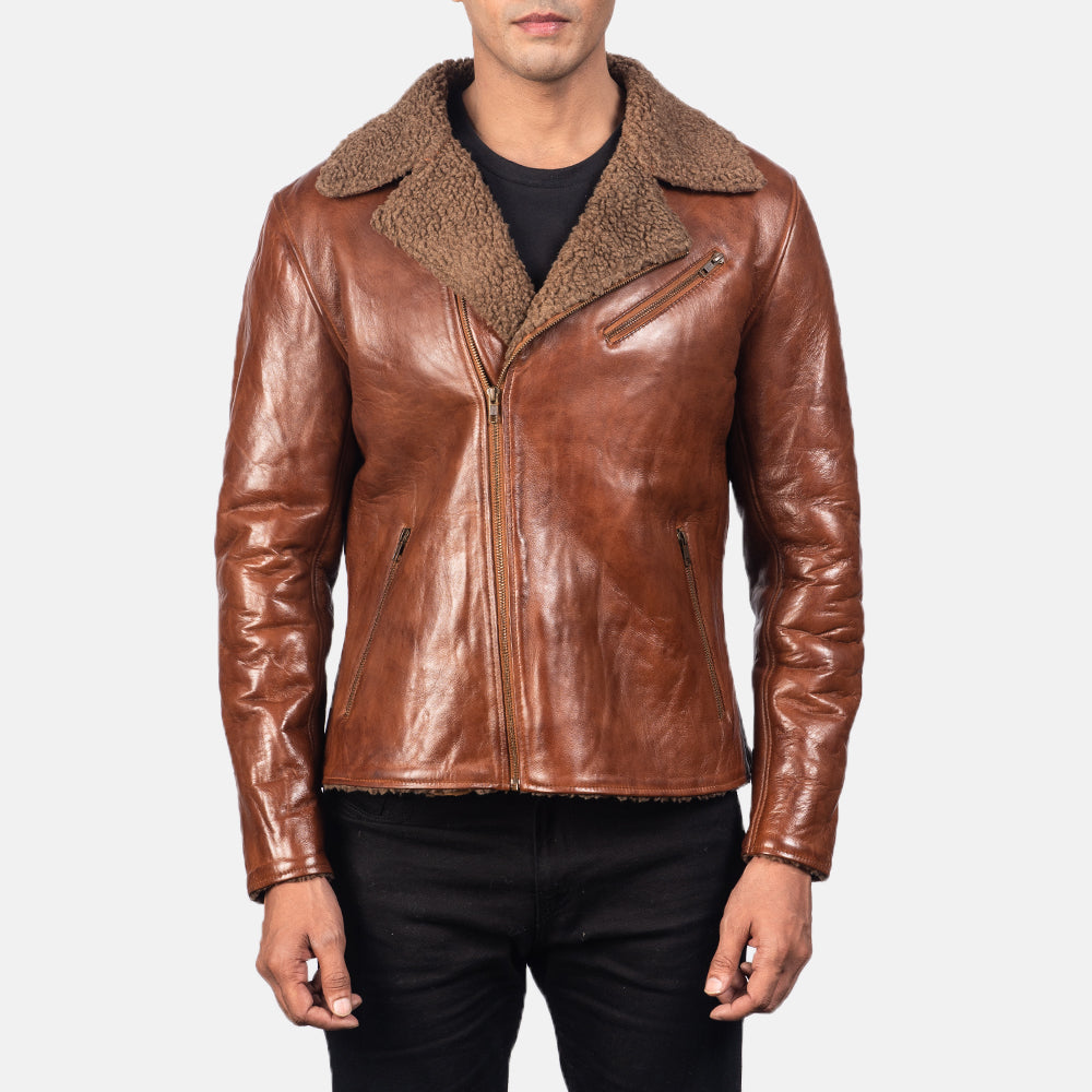 
Alberto Shearling Marrone Giacca in Pelle da Uomo - Vista laterale che mostra il taglio ergonomico delle maniche