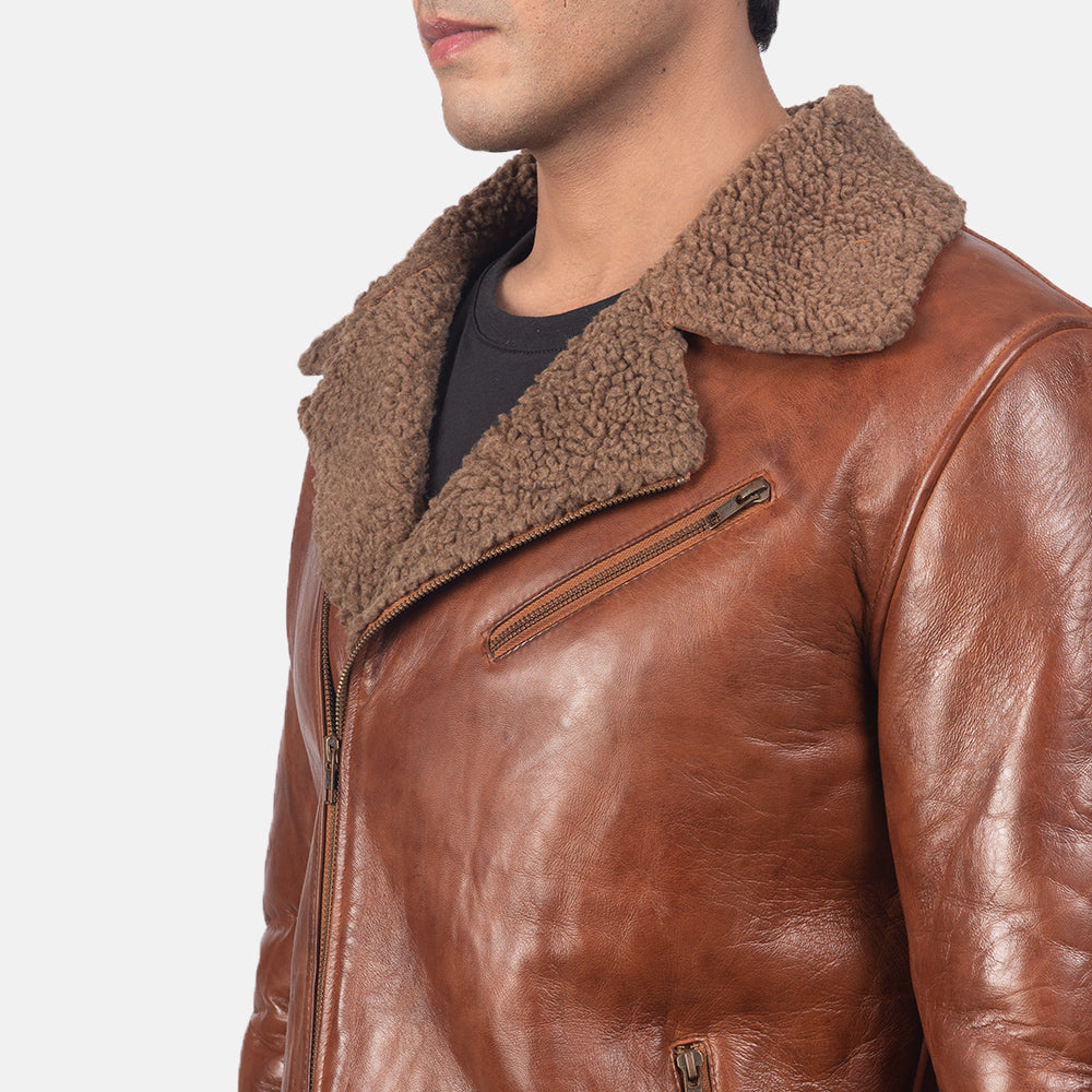 
Vista interna Showing Quilted Viscose Lining & Due tasche interne funzionali