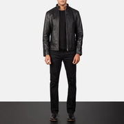 Dettaglio ravvicinato of Band &amp; Zipper Hardware on Men's Alex Black Leather Biker Jacket