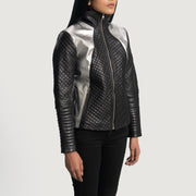 Black Sheepskin Leather Biker Jacket - Vista posteriore Showing Tailored Shoulder Fit &amp; Clean Hemline
