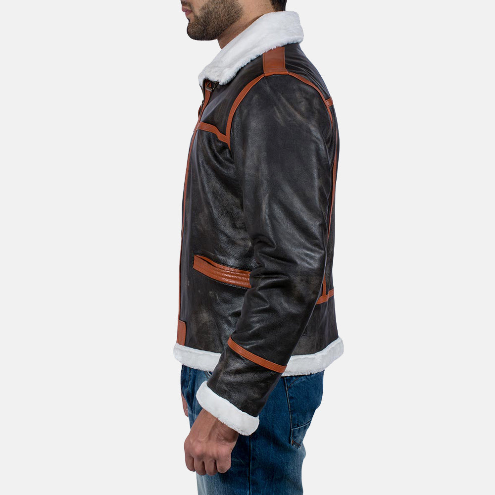 Dettaglio ravvicinato of High neck with Belt &amp; Zipper Hardware on Men's Alpine Marrone Fur Giacca in Pelle da Uomo
