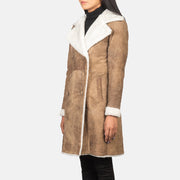 
Dettaglio ravvicinato of Notch & Leather Buttons Hardware on Amie Distressed Brown Double Breasted Shearling Coat