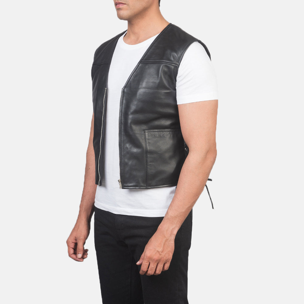 Black Sheepskin leather Vest - Vista posteriore Showing Tailored Shoulder Fit &amp; Clean Hemline