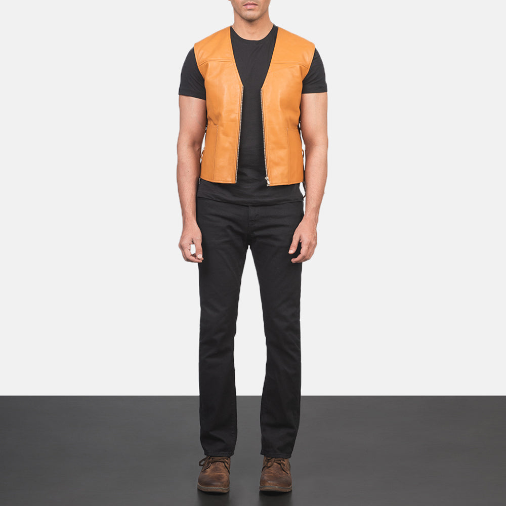 Men's Brandon Cuoio Marrone Gilet in Pelle da Uomo - Lateral Side Profile View Showing Sleeve Cut &amp; Athletic Taper Fit