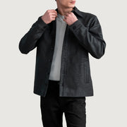 
Bronco Tumbled Nero Leather Shirt da Uomo in Tumbled Black Sheepskin Leather - Vista frontale e silhouette sartoriale | Acquista online