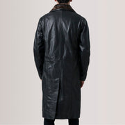 Dettaglio ravvicinato of Notch &amp; Button Hardware on Cai Nero Leather Shearling Cappotto in Pelle da Uomo For Men