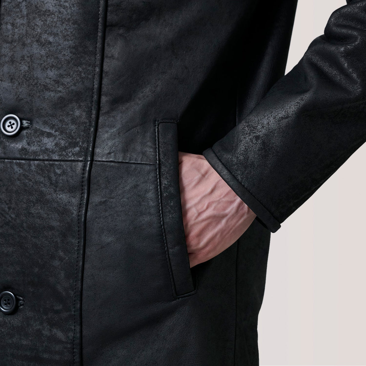 
Vista interna Showing Fully Faux Fur Lined & Due tasche interne funzionali