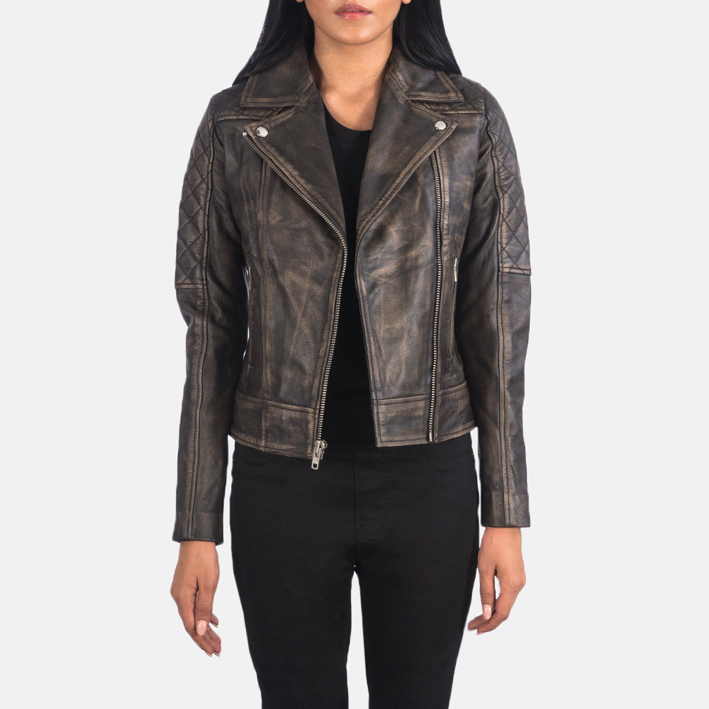 
Carolyn Quilted Distressed Brown Biker Jacket in Distressed Brown Goatskin Leather - Vista frontale e silhouette sartoriale | Acquista online