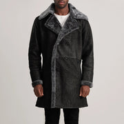 Dettaglio ravvicinato of Notch &amp; Button Hardware on Charles Brown Suede Leather Shearling Double-Breasted Coat