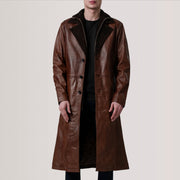 
Charlton Waxed Marrone Leather Single Breasted Cappotto in Pelle da Uomo For Men in Distressed Brown Sheepskin Burnished - Vista frontale e silhouette sartoriale | Acquista online