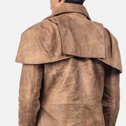
Dettaglio ravvicinato of Classic Collar & Heavy-Duty Zipper Hardware on Classic Marrone Leather Duster da Uomo