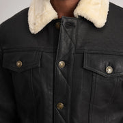 Vista interna Showing Fully Faux Fur Lined &amp; Dual Inside Utility Storage Pockets