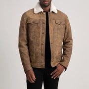 
Dallis Snuffed Brown Shearling Trucker Jacket in Distressed Brown Sheepskin Snuffed - Vista frontale e silhouette sartoriale | Acquista online