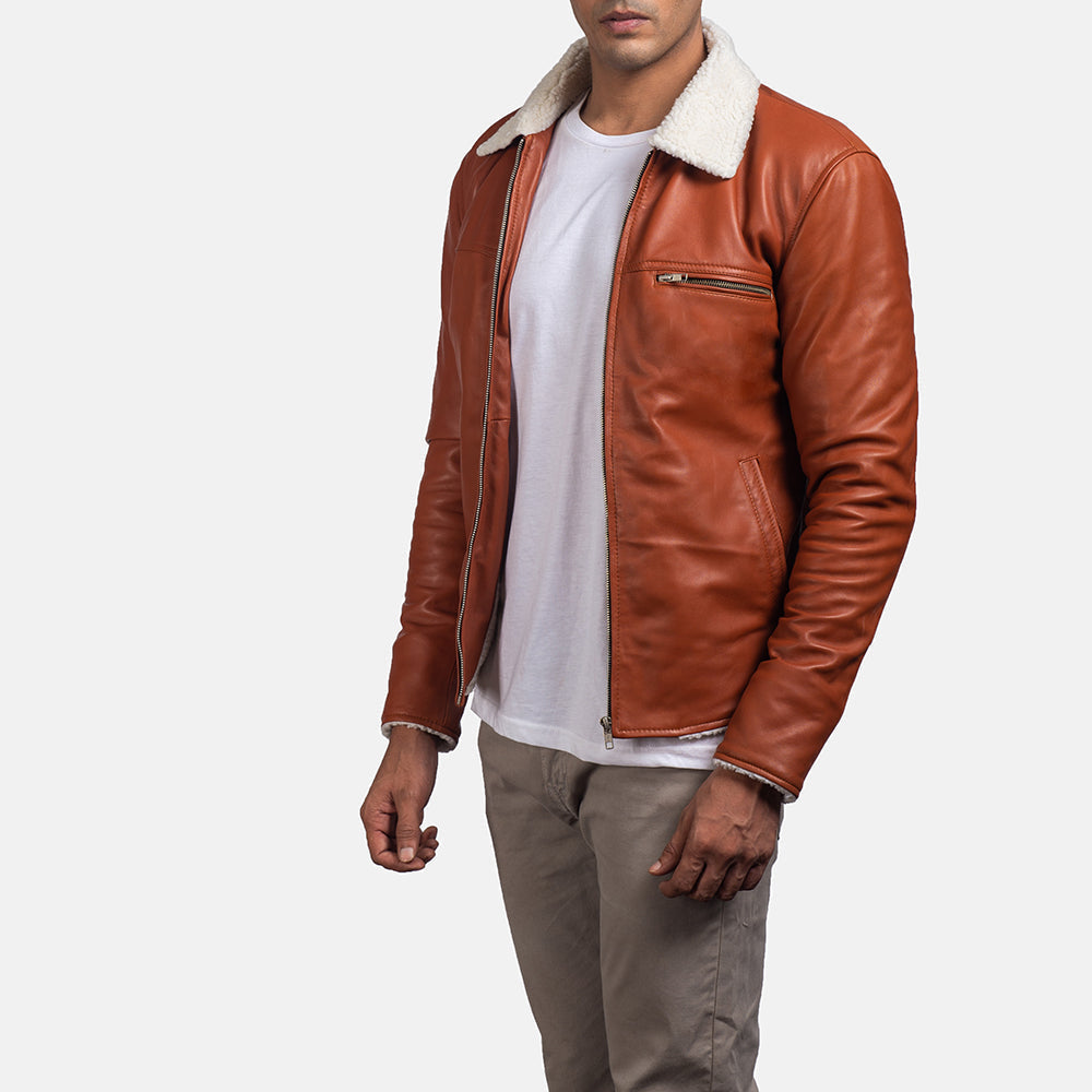 Brown Sheepskin Leather Aviator Jacket - Vista posteriore Showing Tailored Shoulder Fit &amp; Clean Hemline