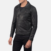 
Distressed Brown Goatskin Leather Biker Jacket - Vista posteriore con spalle definite e orlo pulito