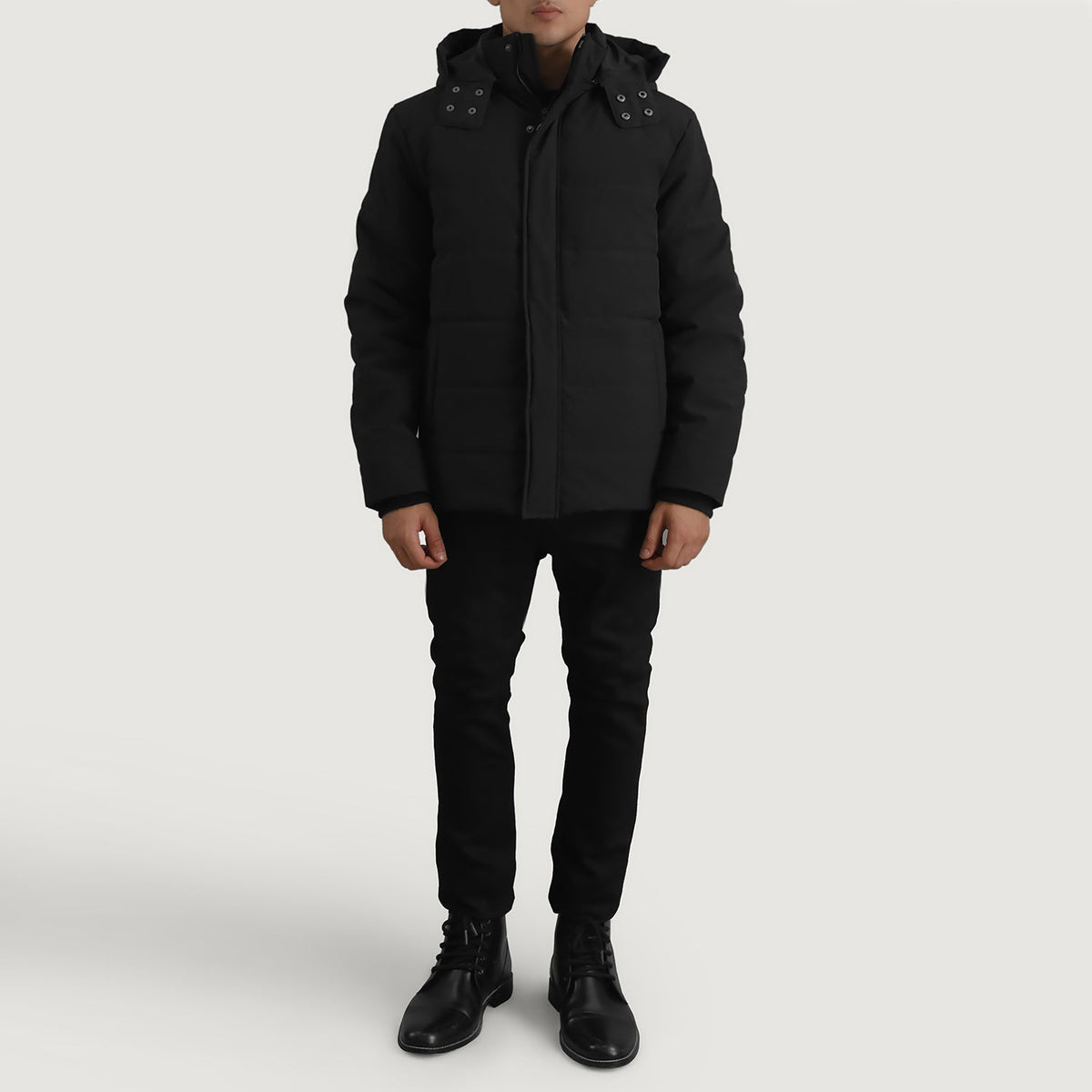 Dettaglio ravvicinato of Classic Collar &amp; Zipper With Placket. Hardware on Exton Nero Hooded Down Puffer Giacca in Pelle da Uomo