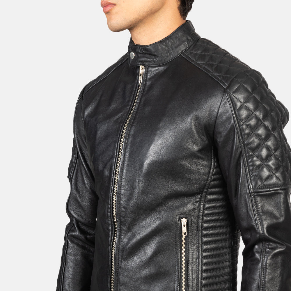 Vista interna Showing Quilted Polyester Lining &amp; Dual Inside Utility Storage Pockets