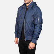
Hanklin MA-1 Blu Hooded Bomber in Pelle da Uomo - Vista posteriore con spalle definite e orlo pulito