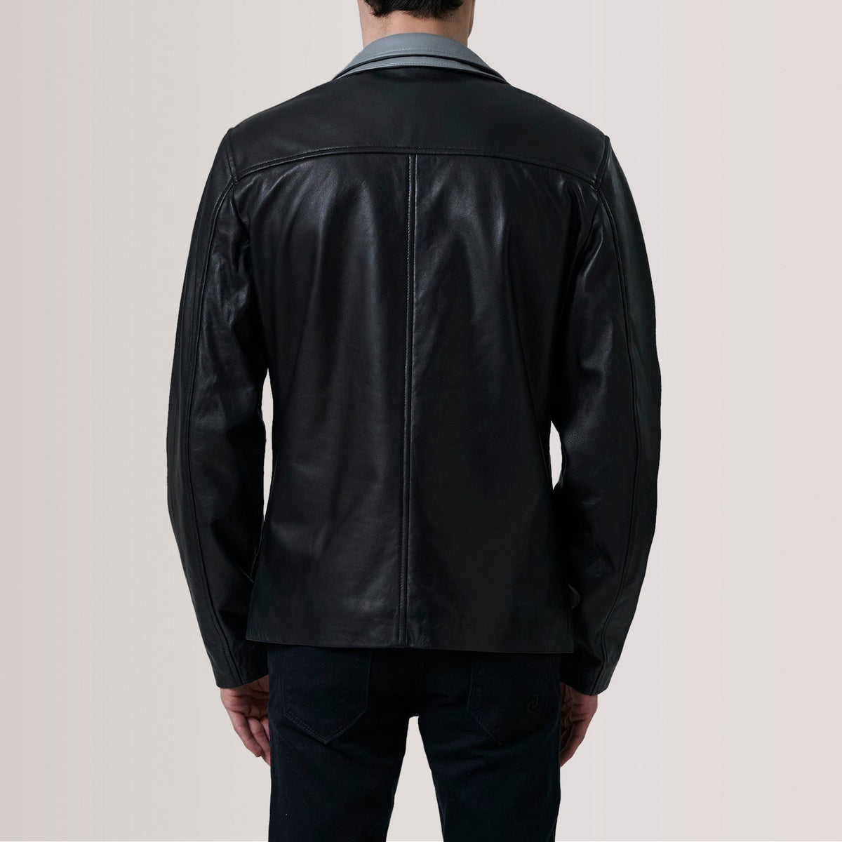 Dettaglio ravvicinato of Band Collar with Snap Button &amp; Zipper with placket Hardware on Henrik Grey Suede Cafe Racer For Men