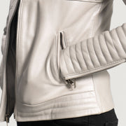 Vista interna Showing Quilted viscose lining &amp; Dual Inside Utility Storage Pockets