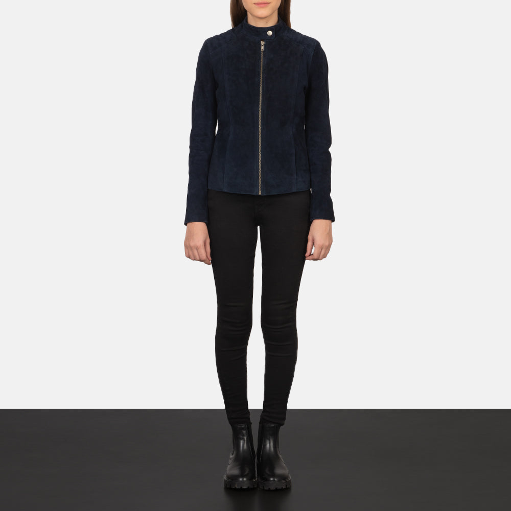 
Kelsee Navy Blue Suede Biker Jacket - Vista laterale che mostra il taglio ergonomico delle maniche