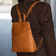 Claire Full-Grain Leather Backpack da Donna – Vista prodotto alternativa 2