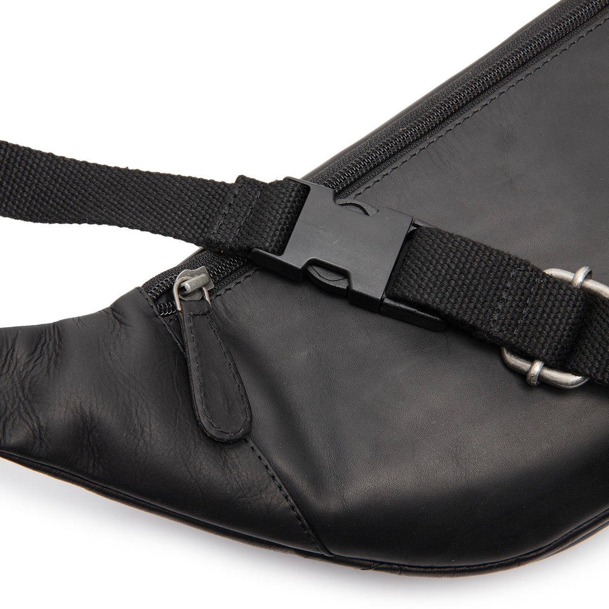 Solid Antique Brass Hardware &amp; Heavy-Duty Dual Zipper Detail on Vernio Full-Grain Cintura in Pelle Bag da Donna
