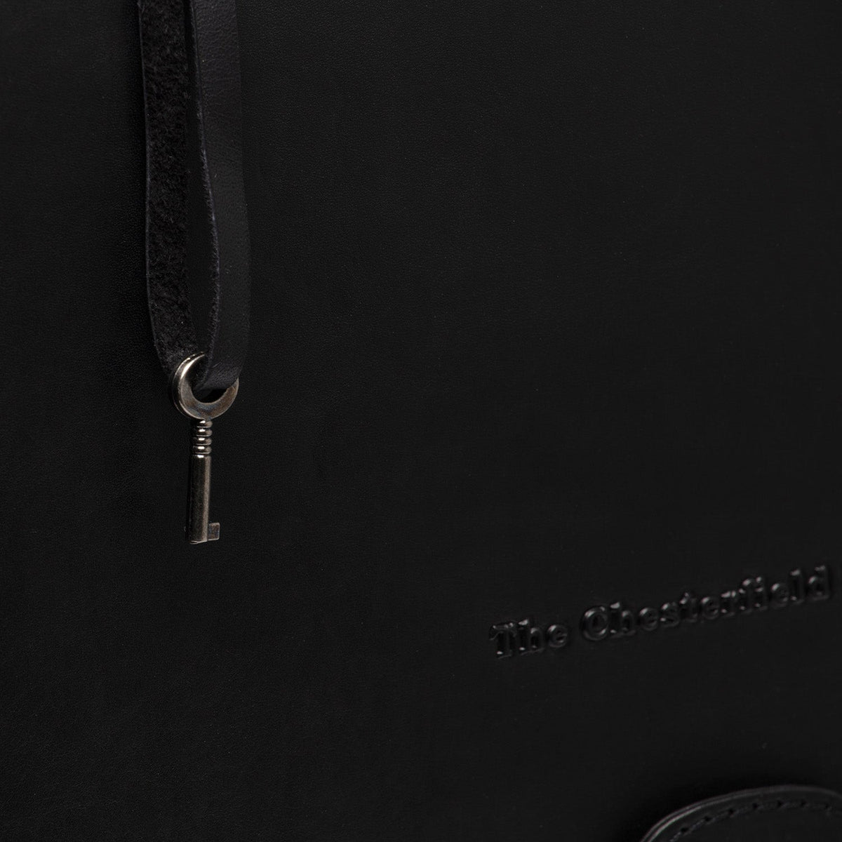 Vista interna Showing Dedicated Padded Laptop Sleeve &amp; Multi-Compartment Organization