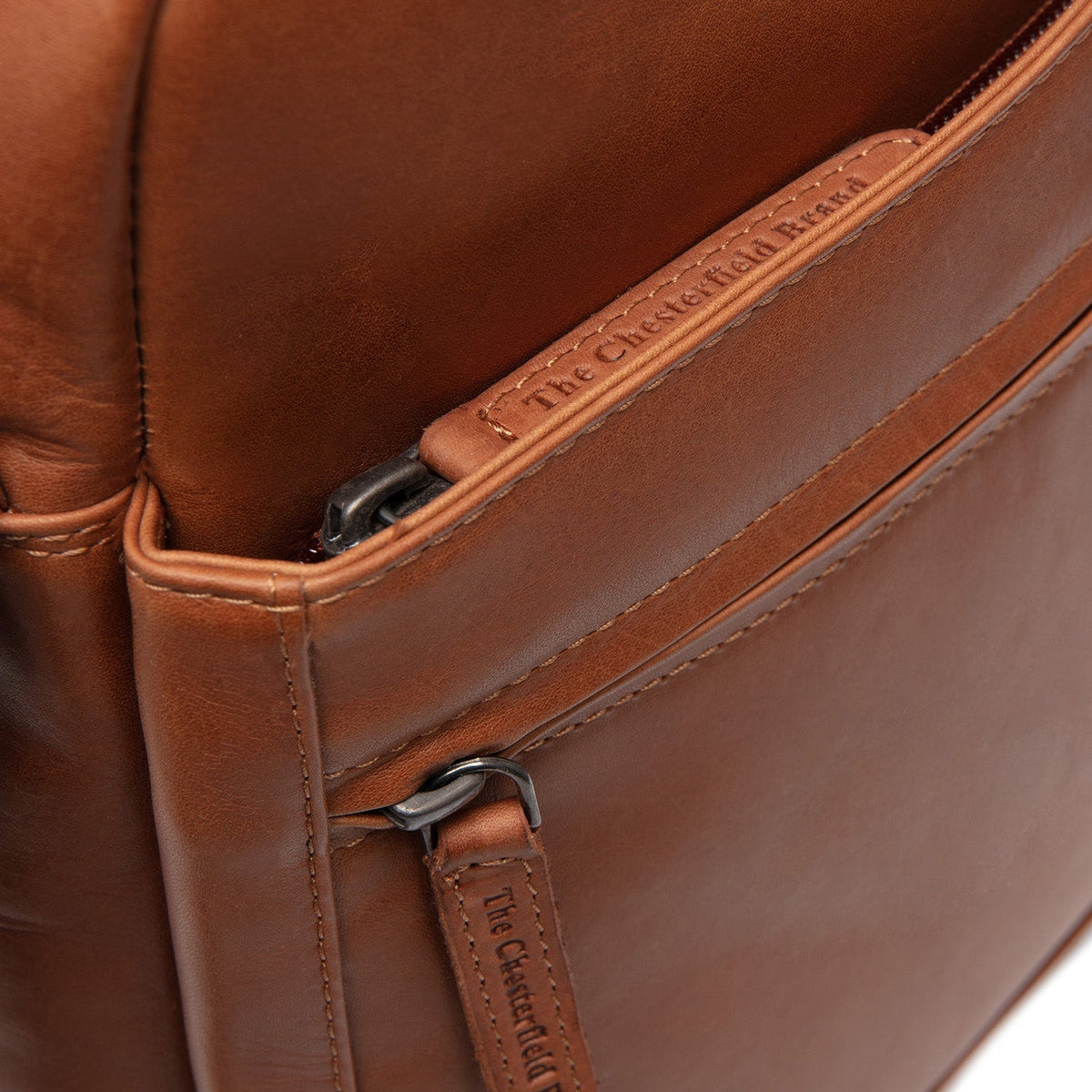 
Anzora Borsa a tracolla in pelle pieno fiore – alternate product view 3