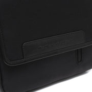 
Vista interna Showing Dedicated Padded Laptop Sleeve & Multi-Compartment Organization