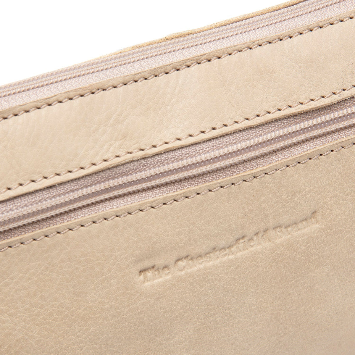 
Classic 100% Full-Grain leather Bag - Prospettiva posteriore con spallacci in pelle rinforzati
