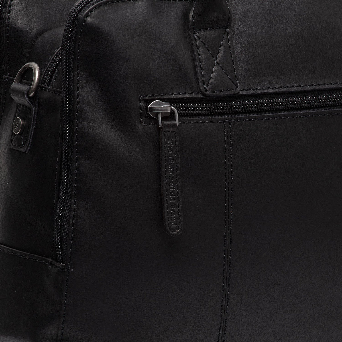 Vista interna Showing Quilted Viscose Lining &amp; Dual Inside Utility Storage Pockets