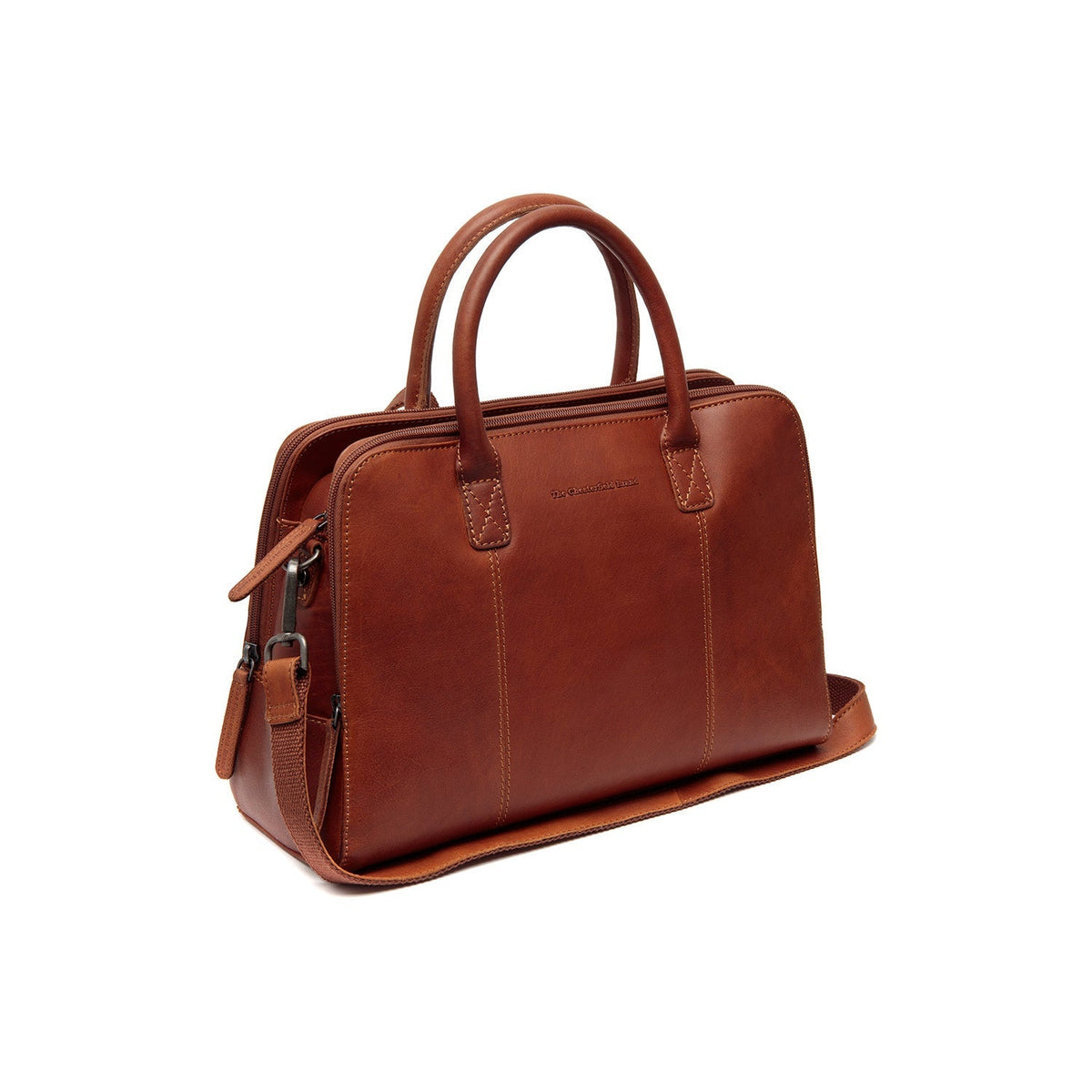 Styled Fit Perspective of Layton Full-Grain Leather Handbag da Donna on Model - Natural Daylight Drape